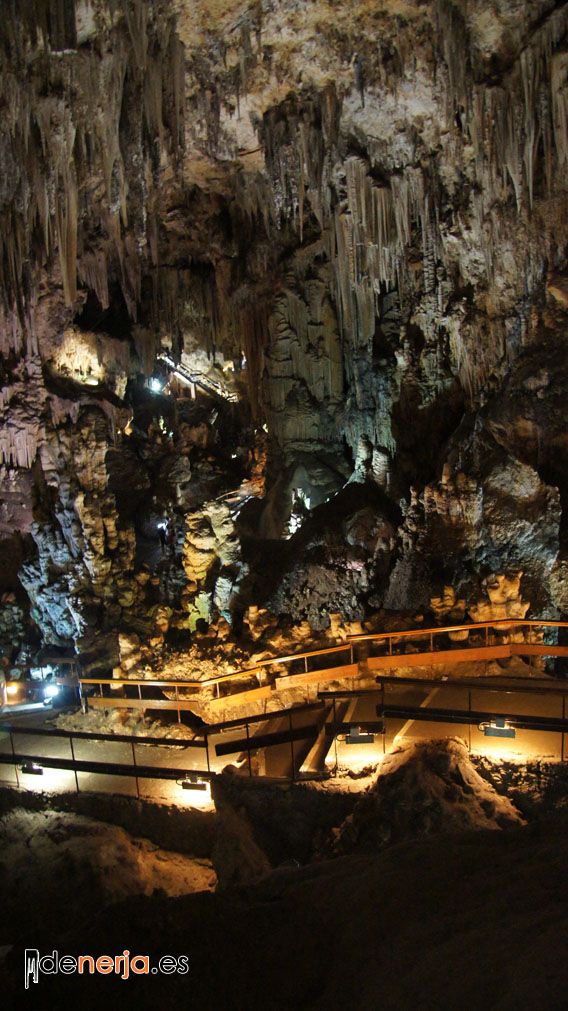 Foto del interior de las Cuevas de Nerja - 5